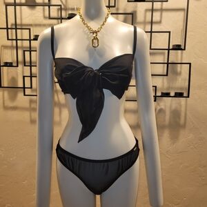 Bluebella Black Bow Detail Bra Set